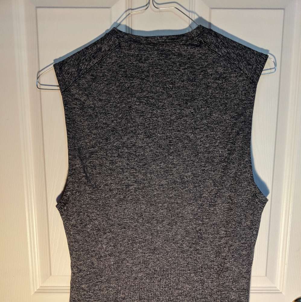 Lululemon men's sleeveless athletic shirt